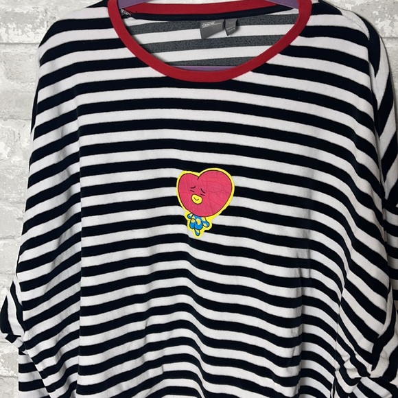 ASOS Stripe Black & White BT21 Tata Sweater Size 3XL - Picture 2 of 5